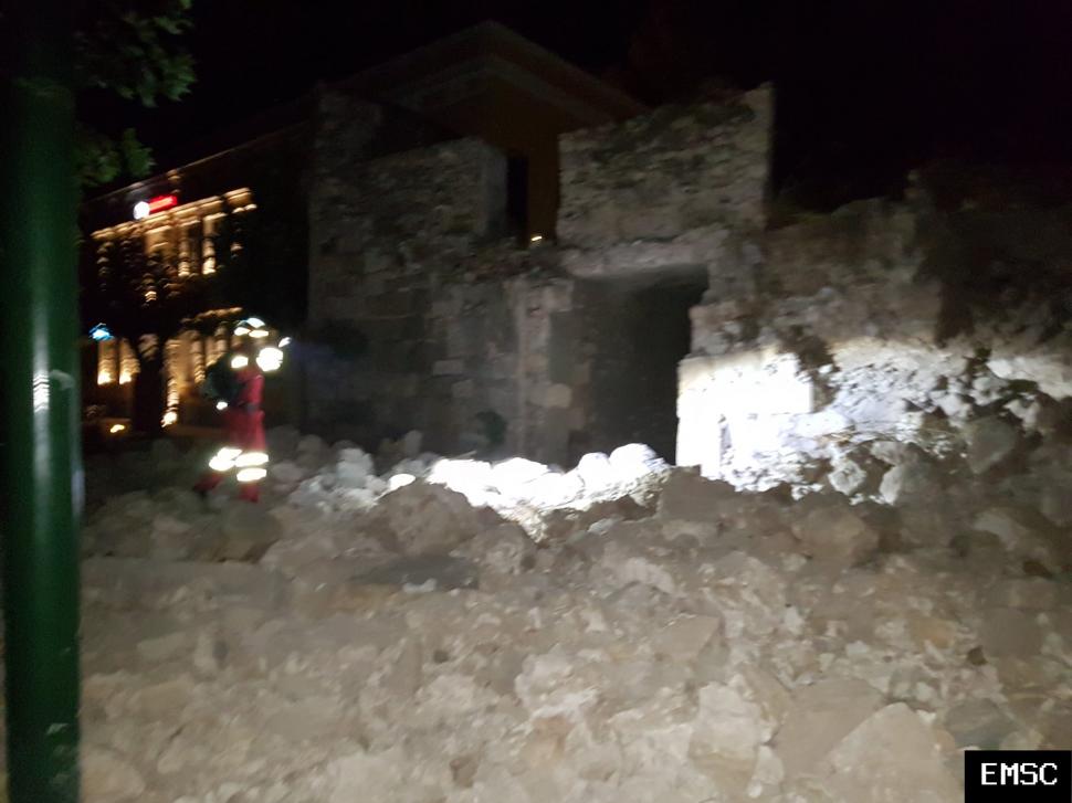 Cum arată Grecia după cutremurul de 6,7 pe Richter - GALERIE FOTO 465675