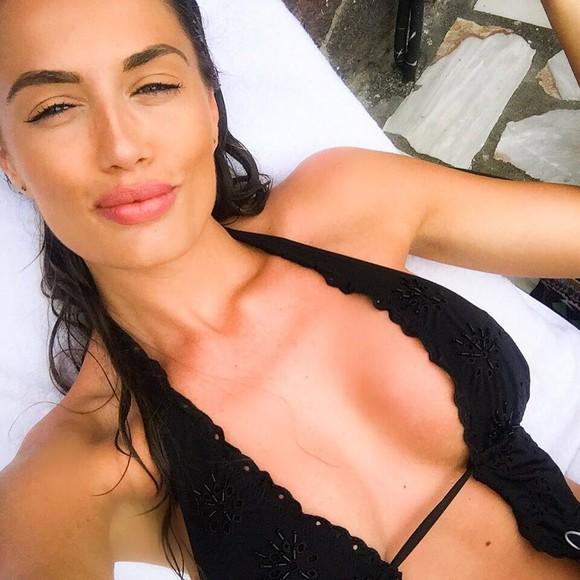 Cine este noua iubită a lui Bogdan Ionescu, fostul soț al Elenei Băsescu! Cei doi, vacanțe de lux în Capri și Mykonos 466350