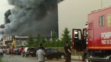 Pericol de explozie în Prahova! O cisternă cu benzină a luat foc. Cine a reușit să stingă incendiul