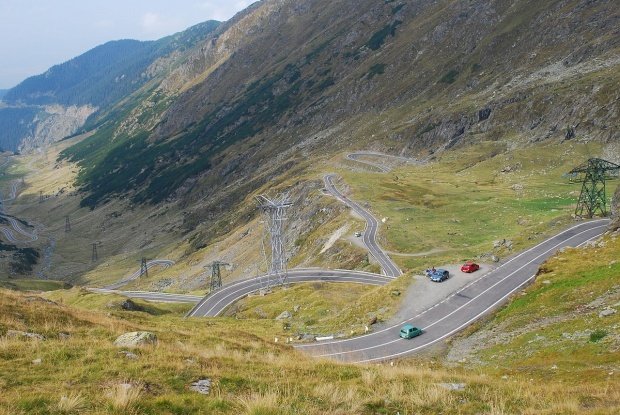 Viitură pe Transfăgărăşan. IPJ Argeș, anunț de ultimă oră pentru turiștii surprinși pe munte