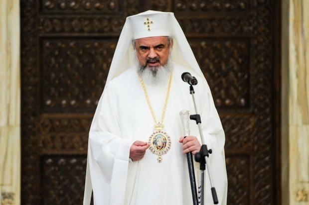 Patriarhul Daniel: Le cerem iertare credincioșilor pentru tulburarea produsă de acuzaţiile aduse unor clerici