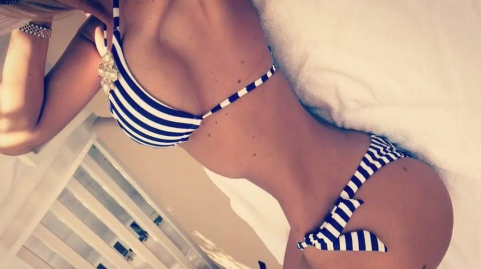 Cum arată Bianca Drăguşanu în costum de baie!  467311