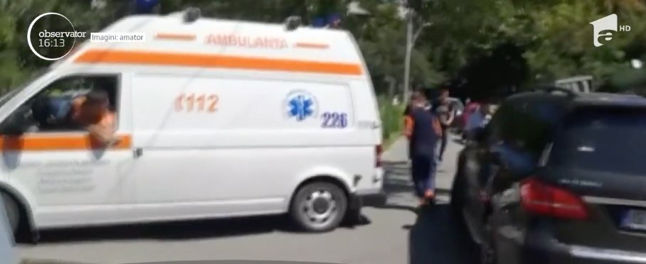  Ambulanţă blocată de o maşină de fiţe, la Iaşi. Patronul unei firme de construcţii şi asfaltări din judeţ