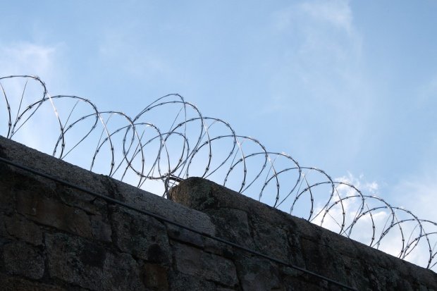 Alertă în Constanţa. Deţinut condamnat la 20 de ani de închisoare pentru omor, evadat de la Penitenciarul Poarta Albă