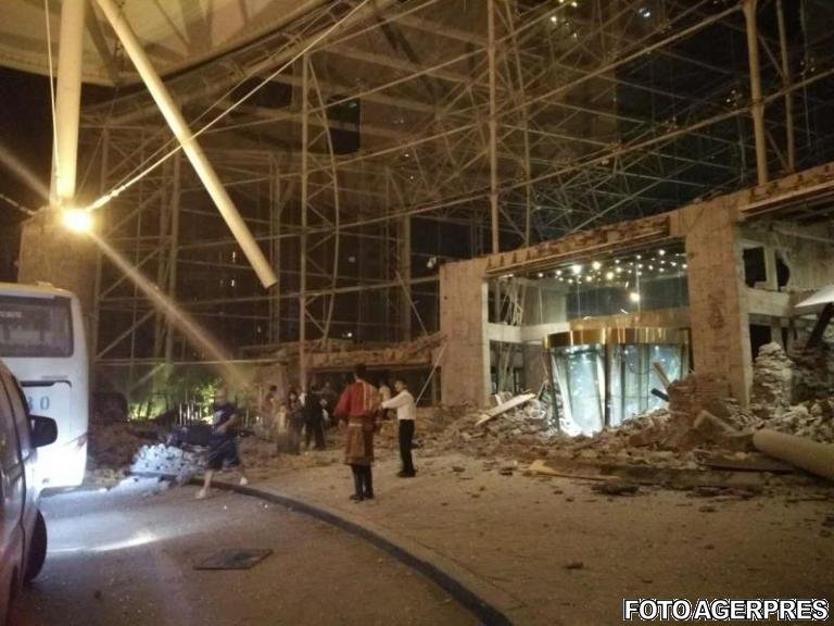 Imagini cu dezastrul din China, după cutremurul devastator care a lovit nord-vestul țării. Oamenii au ieșit pe străzi