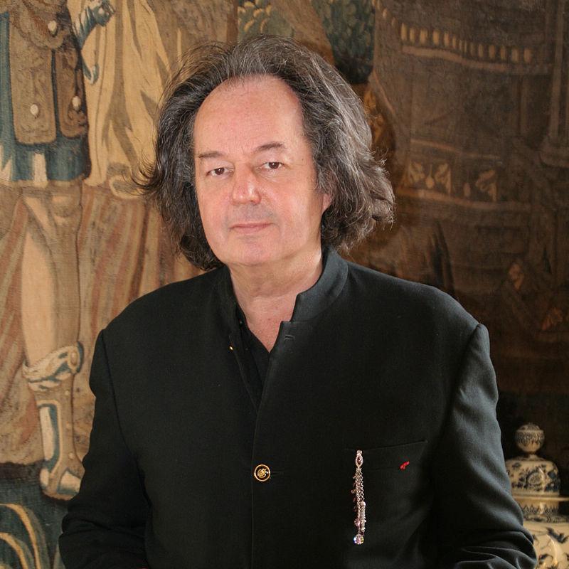 Literatura contemporană, în doliu! Un cunoscut scriitor și publicist a murit într-un accident de mașină 469879