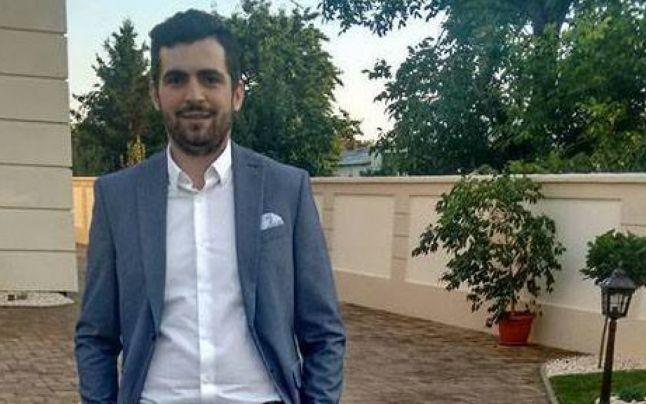 Ce a pățit tânărul care şi-a făcut poză cu primarul Boc la Untold 470104