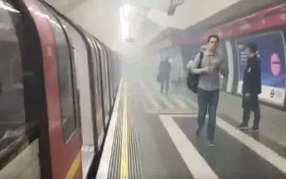 O staţie de metrou din Londra, redeschisă după o alertă de incendiu