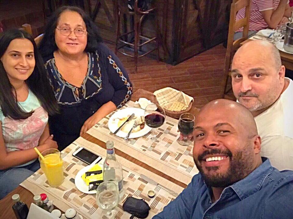 Cum arată părinții lui Cabral: „Dacă-ți dă cu virgulă rezultanta culorilor...” 471845