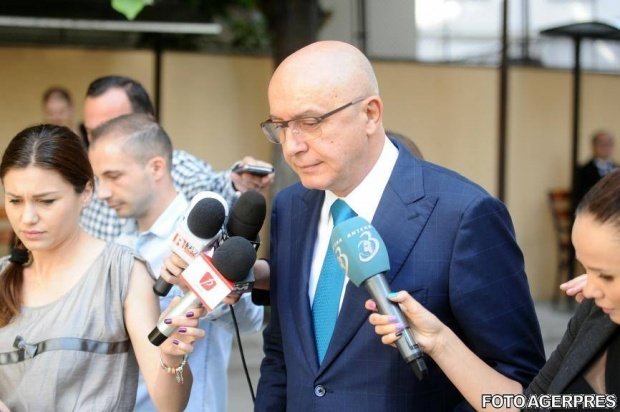 Prima reacție a ministrului Toader, în cazul Puiu Popoviciu: Sunt surprins că a putut să plece din țară