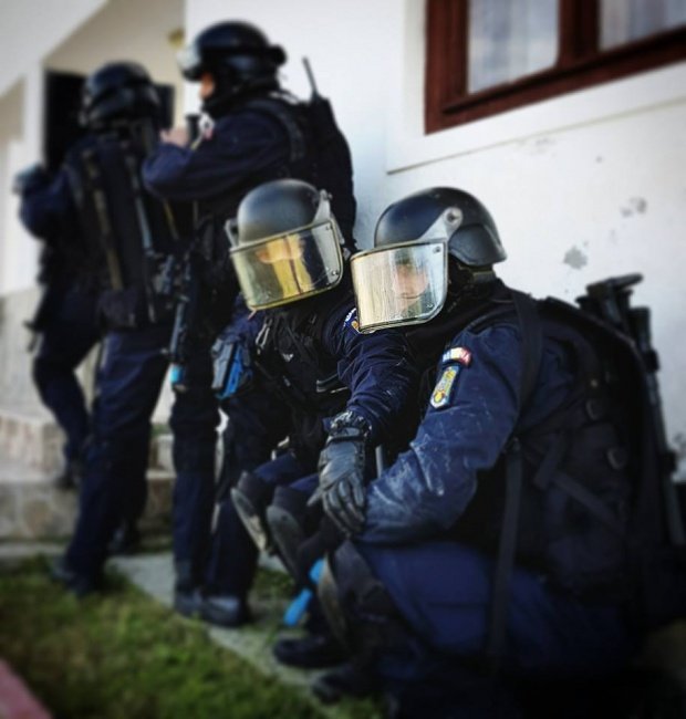 Șeful din Jandarmeria Română rămâne în arest preventiv