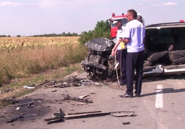 Accident cu mașina ambasadorului României în Vietnam. Șase persoane au fost rănite
