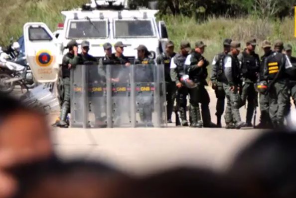 Revoltă într-o închisoare din Venezuela. Cel puţin 37 de persoane au fost ucise - VIDEO