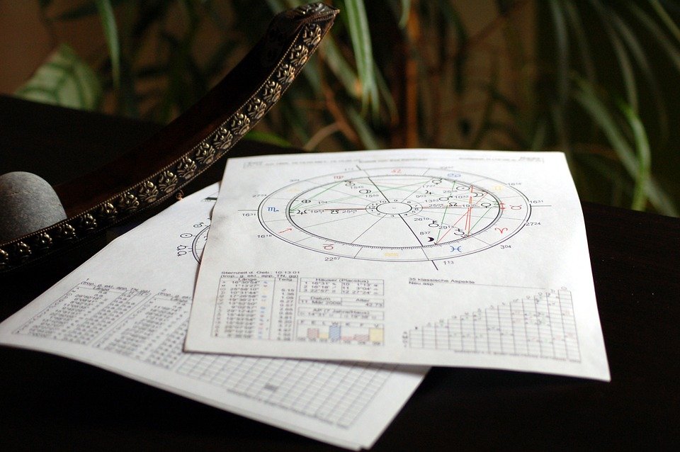 Horoscopul zilei - 18 august. Gemenii au șanse de câștiguri financiare suplimentare