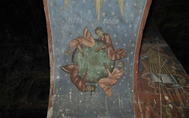 O frescă ciudată dintr-o biserică din România prevestește Apocalipsa. Pictura datează din 1737 472571