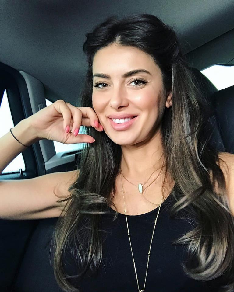 Prezentatoarea Digi 24, Laura Teodoru, și-a dat demisia! 473054