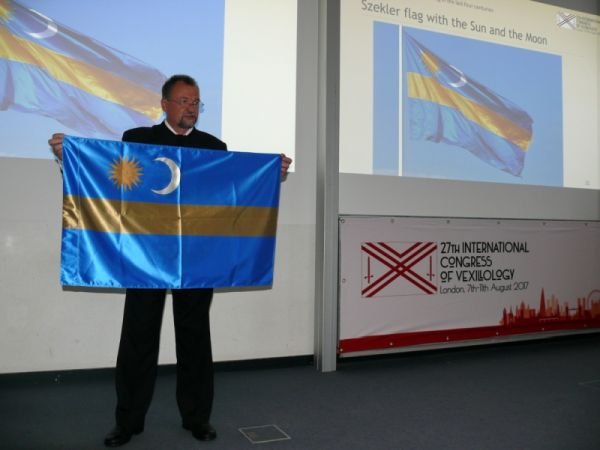 Ce steag a prezentat România la un congres de la Londra
