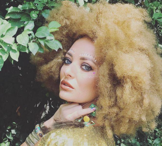 Delia, din nou într-o vacanţă de cinci stele. Unde se relaxează artista 473421