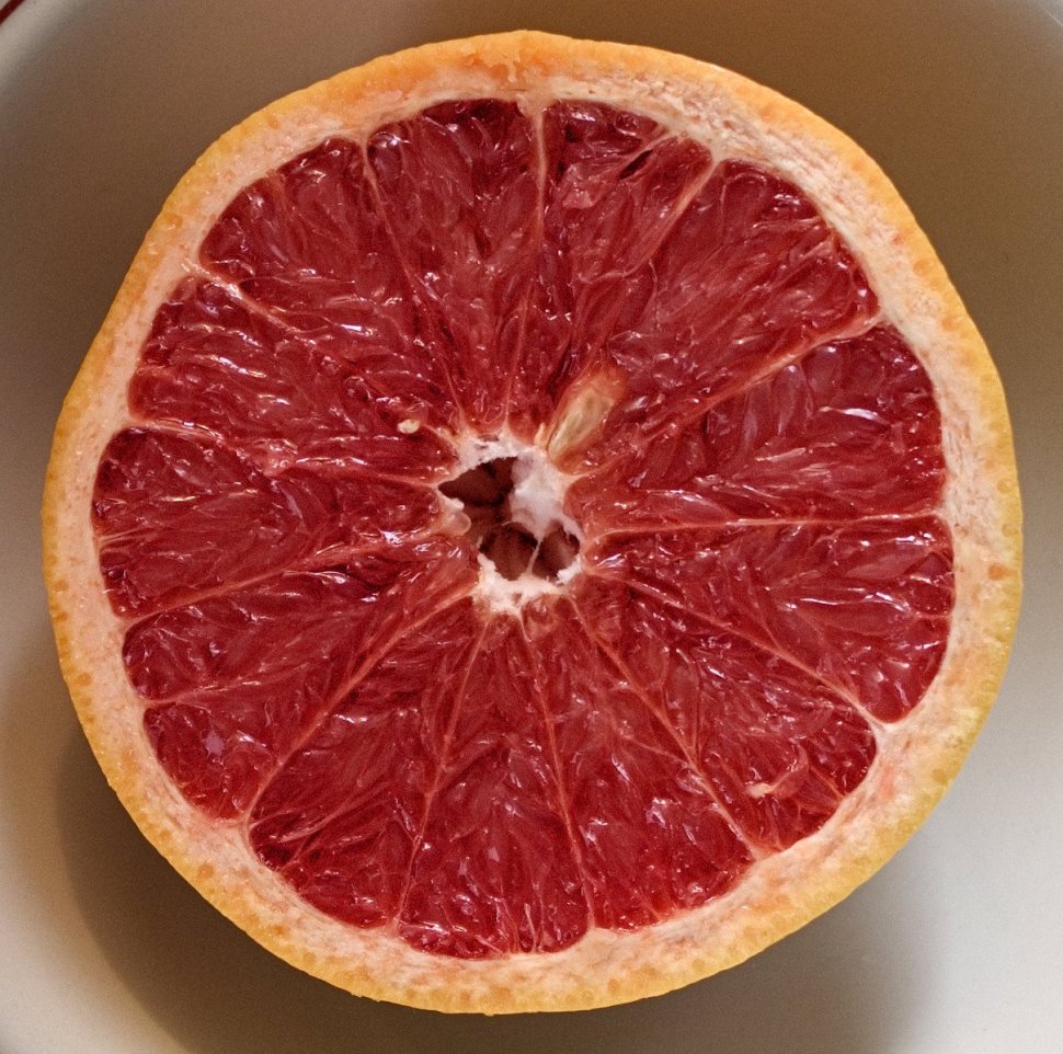 De ce sunt roșii portocalele siciliene și ce calități au în plus față de celelalte