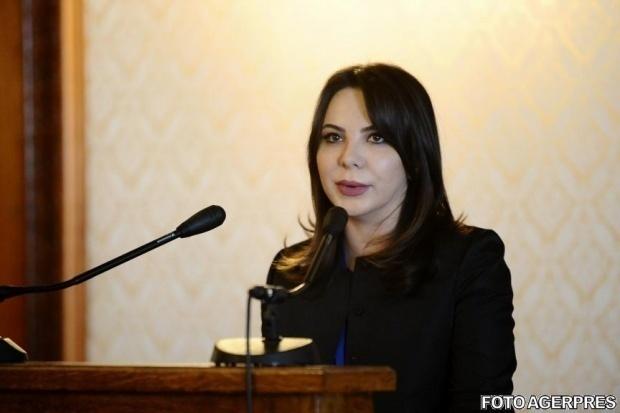 Fosta şefă a AEP Ana Maria Pătru, menţinută sub control judiciar