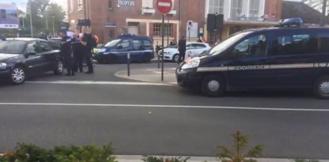Atac armat într-o gară din Franța! O femeie şi cei doi copii ai acesteia au fost ucişi - VIDEO