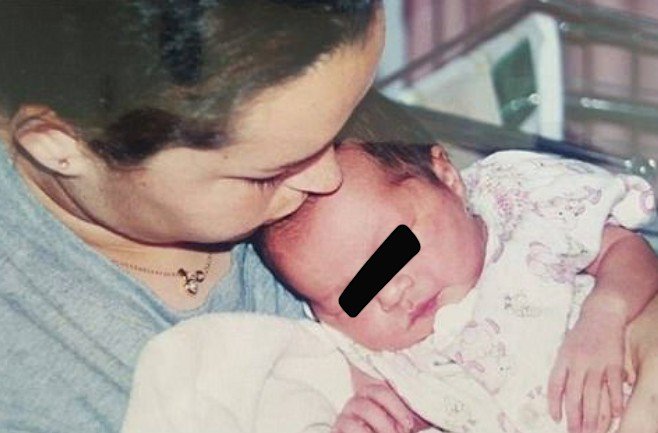 Eleva a rămas însărcinată în 1999, la 15 ani, nu a avortat și apoi a mai făcut alți șapte copii. ,,Mi-a fost rușine, mă ascundeam”. Uite ai cui erau copiii 