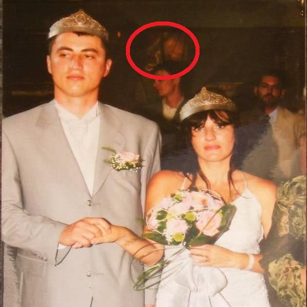 Moartea Elodiei, prevestită de un detaliu dintr-o fotografie de la nunta cu Cioacă? Internauții: ”Doamne-ferește, cum de nu și-a dat seama?” 479177