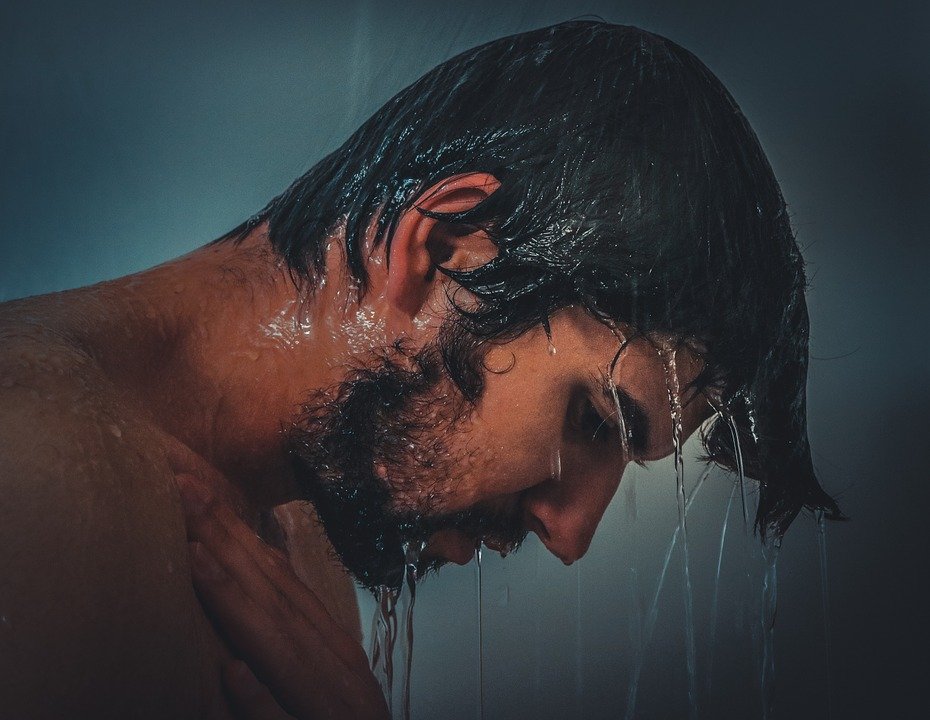 Ce se întâmplă cu corpul tău, dacă nu faci duș două zile