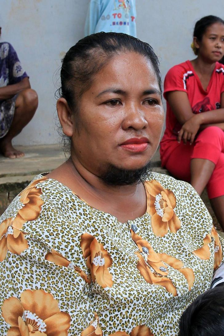 Şi-a dat vălul jos după 19 ani în care nimeni nu îi văzuse faţa. Toată lumea a rămas uluită 479528