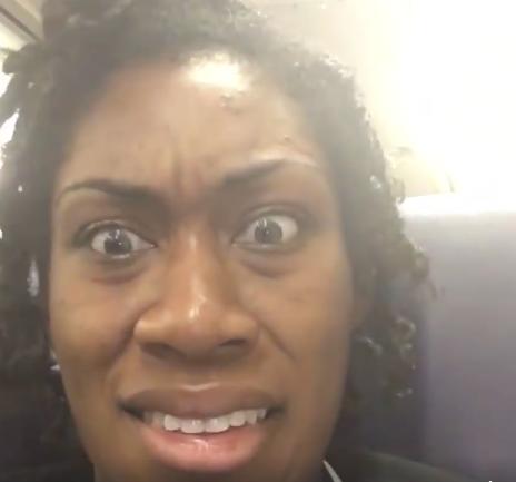 Și-a luat loc la geam în avion, însă a regretat amarnic! Ce i s-a întâmplat pe tot parcursul zborului - Imagini care și pe tine te vor dezgusta 479413