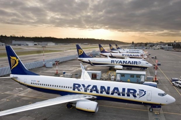 Probleme uriașe pentru Ryanair. Sute de mii de rezervări anulate