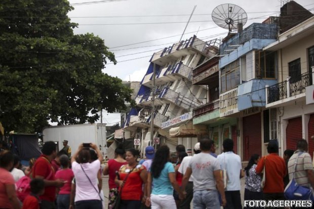 Haos în Mexic. Mai multe clădiri s-au prăbușit - VIDEO