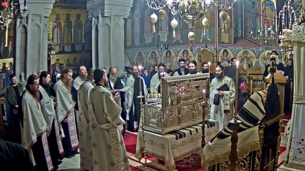 Transmisiune în direct de la Mănăstirea Putna - Priveghere la punerea în raclă a moaștelor Sf. Ierarh Iacob Putneanul