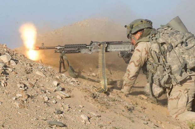 Un convoi NATO a fost ținta unui atac sinucigaș în Afganistan 