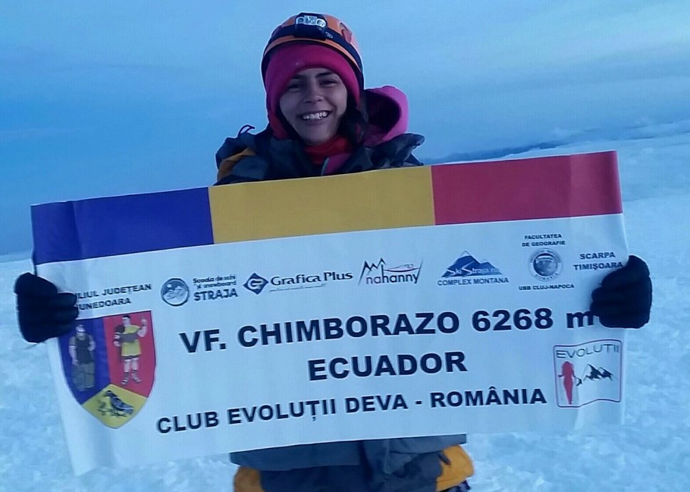 Un nou record pentru un român. Alpinista care a reuşit să cucerească vârful Chimborazo (6.200 m), din Anzi