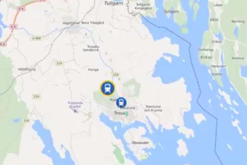 Un transportor blindat a intrat într-un tren de pasageri, în timpul unui exerciţiu militar. Mai multe persoane sunt rănite 481615