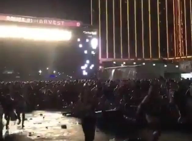 Martor al atacului armat din Las Vegas: ”Am văzut cum oamenii fugeau în toate părțile și...”