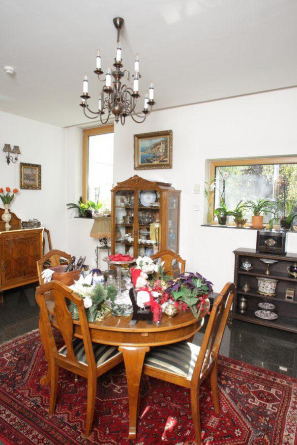 Cum arată vila de lux a Monicăi Tatoiu (FOTO) 483247