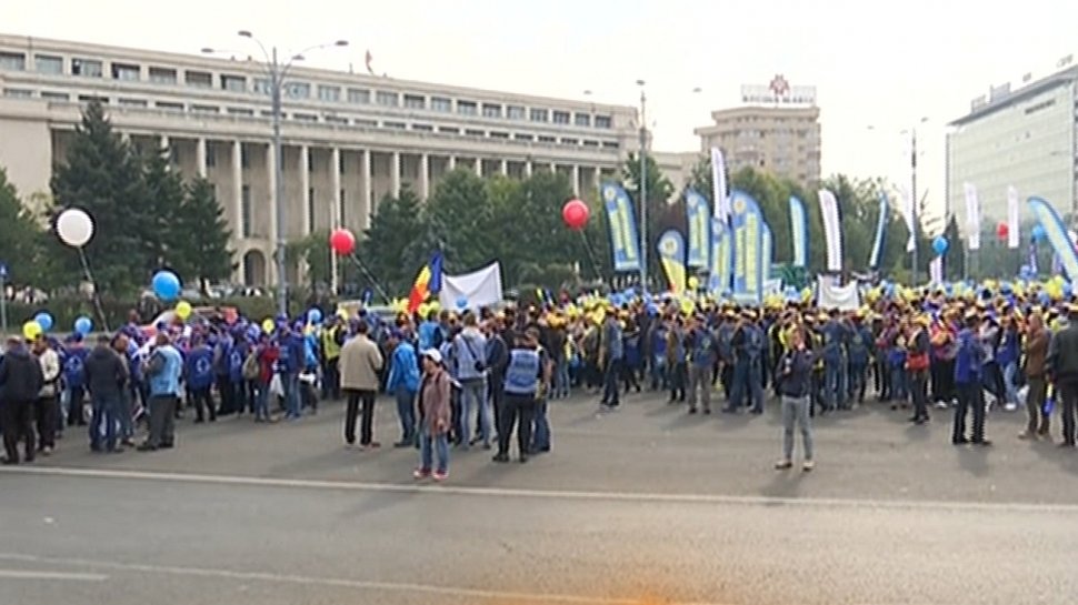 ANUNȚUL BOMBĂ făcut de premierul Mihai Tudose după PROTESTELE din fața Guvernului 