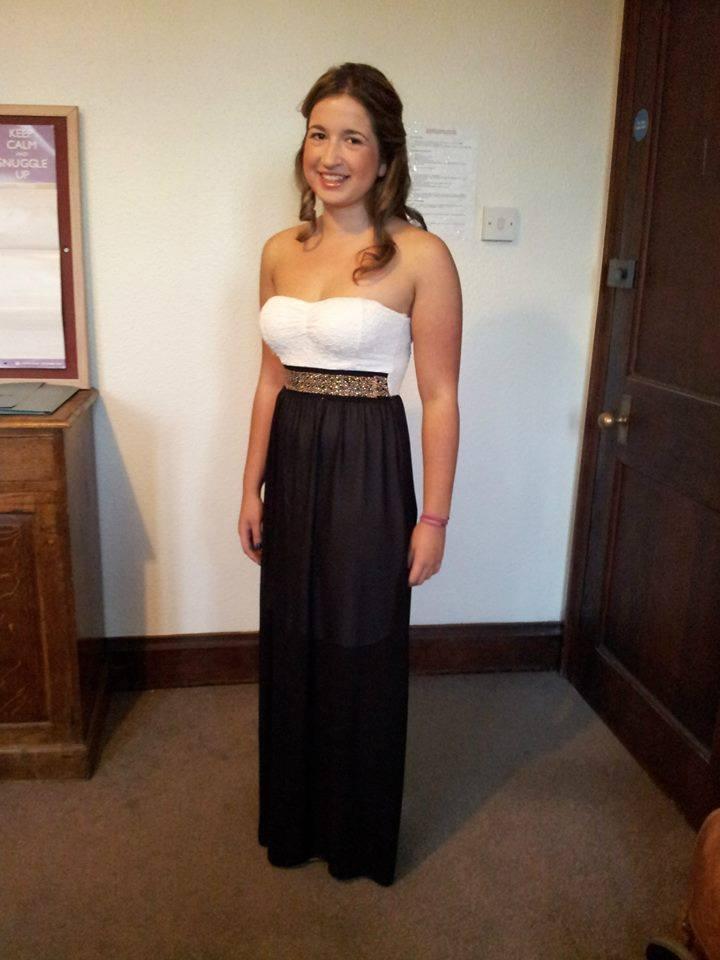 Toți prietenii râdeau de ea, că e grasă. A mâncat doar mere, timp de trei ani. Ce s-a întâmplat apoi - FOTO 483685