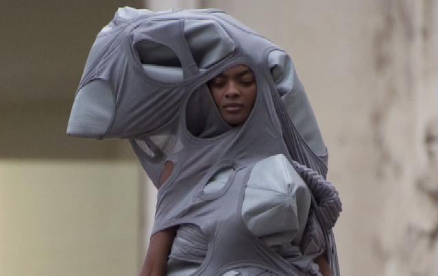 Imagini controversate! A apărut moda antifrig. Cătălin Botezatu: Nu este ceva purtabil, indiferent de situație - VIDEO 483844