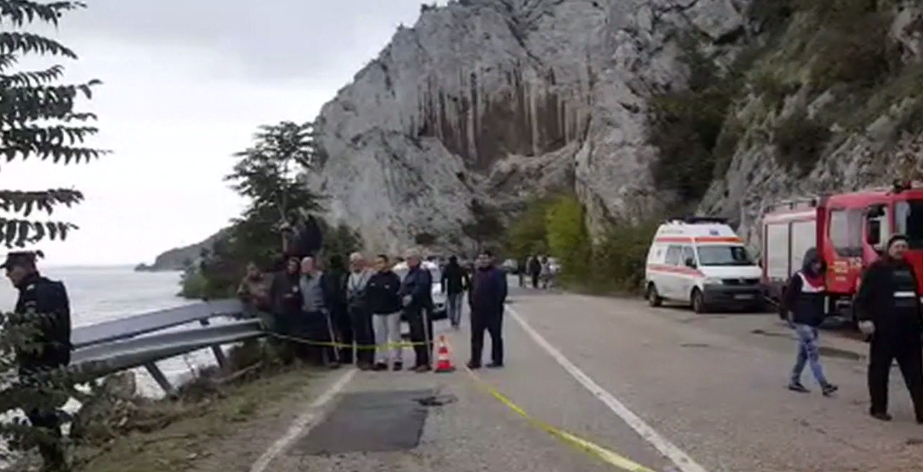 Mașina care a căzut în Dunăre a fost localizată. Cum puteau fi salvați pasagerii 