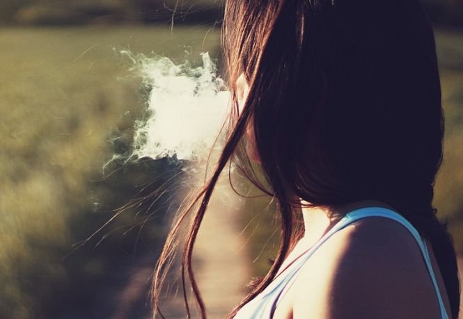 Metoda simplă prin care poți să renunți la fumat într-o oră. O femeie a dezvăluit trucul care i-a schimbat viața