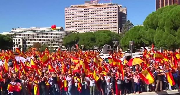 Atmosferă tensionată în Spania, în așteptarea discursului pe care liderul catalan în are programat în Parlamentul de la Barcelona