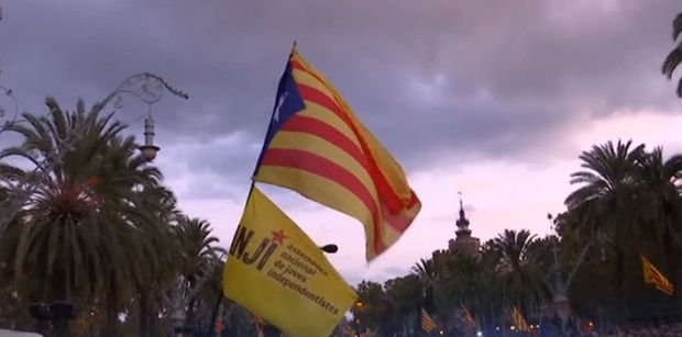 Madridul, ultimatum către liderul catalan, Carles Puigdemont
