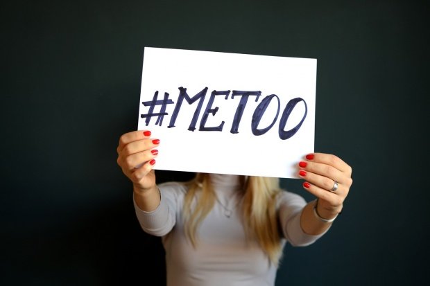 #MeToo. Eleve hărţuite sexual de profesori, în şcoli de top. Cazurile de la SNSPA şi Colegiul „Mihai Viteazul“