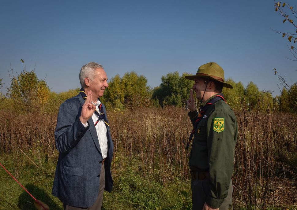 Unde a fost surprins Ambasadorul SUA, Hans Klemm. ”Este un refugiu” - GALERIE FOTO 486422