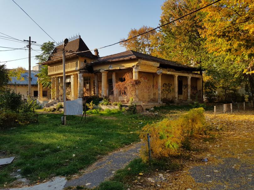 Semnalul de alarmă tras de Adrian Năstase. Cui îi aparține această casă 486800