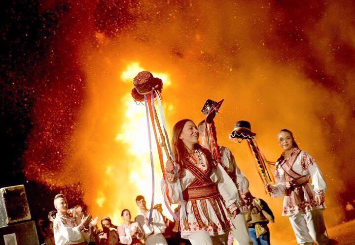 Focul lui Sumedru se aprinde miercuri seară la Câmpulung Muscel 487096