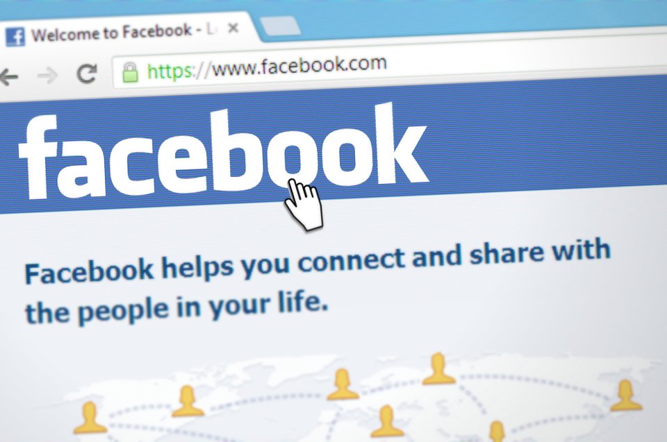Un bărbat a fost arestat după ce a trimis o cerere de prietenie pe Facebook unui copil de 12 ani. Ce s-a întâmplat este înfiorător